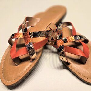 Johnston & Murphy "BOBBI" black & orange reptile print thongs size 7 (NWOT)